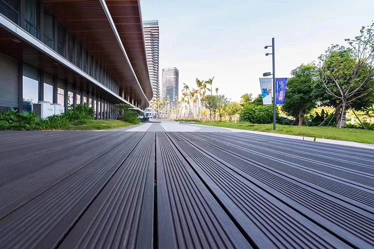 ʵ������